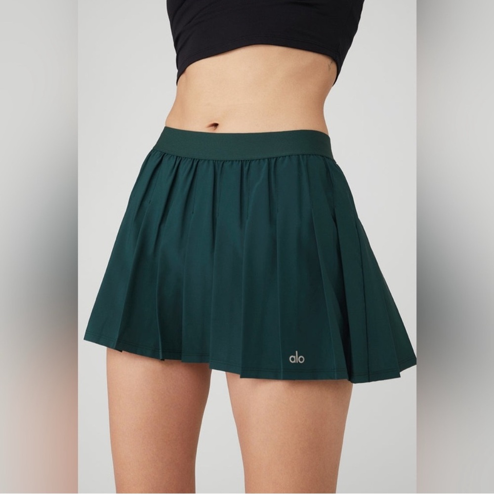 Alo yoga pleated skirt size small midnight green